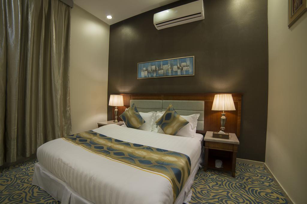 Kyan Al Yarmouk Suites Рияд Екстериор снимка