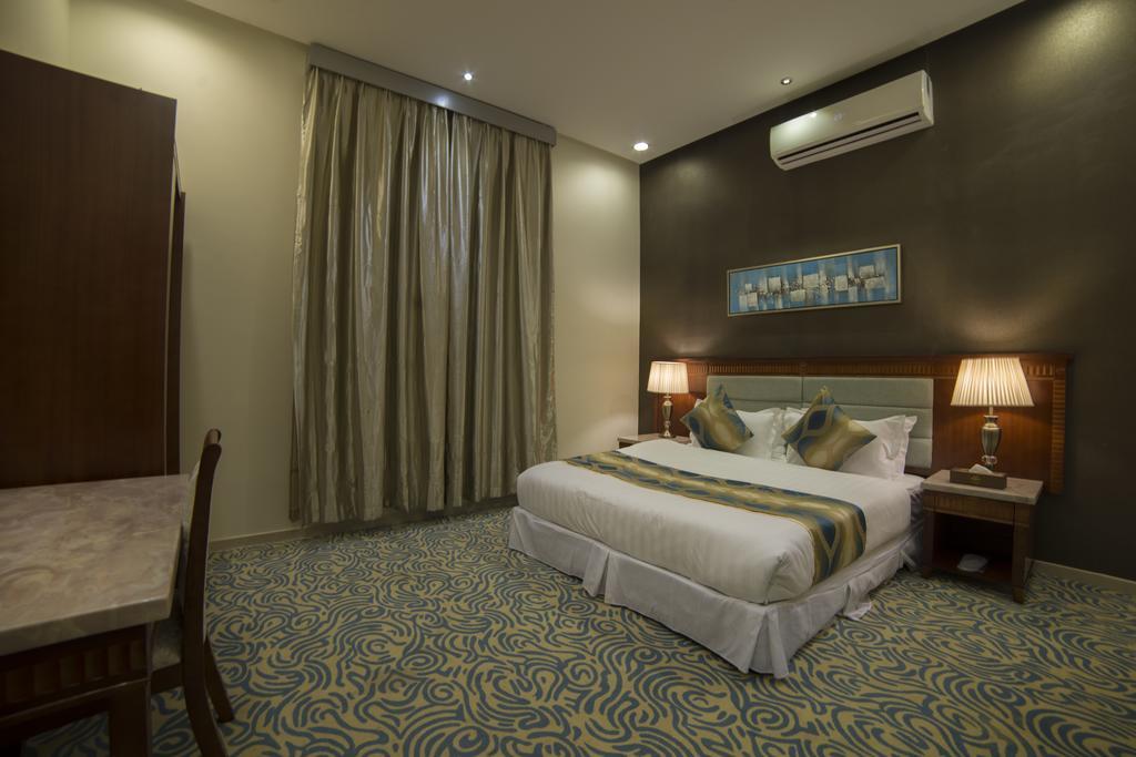 Kyan Al Yarmouk Suites Рияд Екстериор снимка